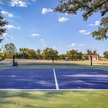 Container Home With Rooftop Views And Pickleball-Pecan Grove Bellmead 外观 照片