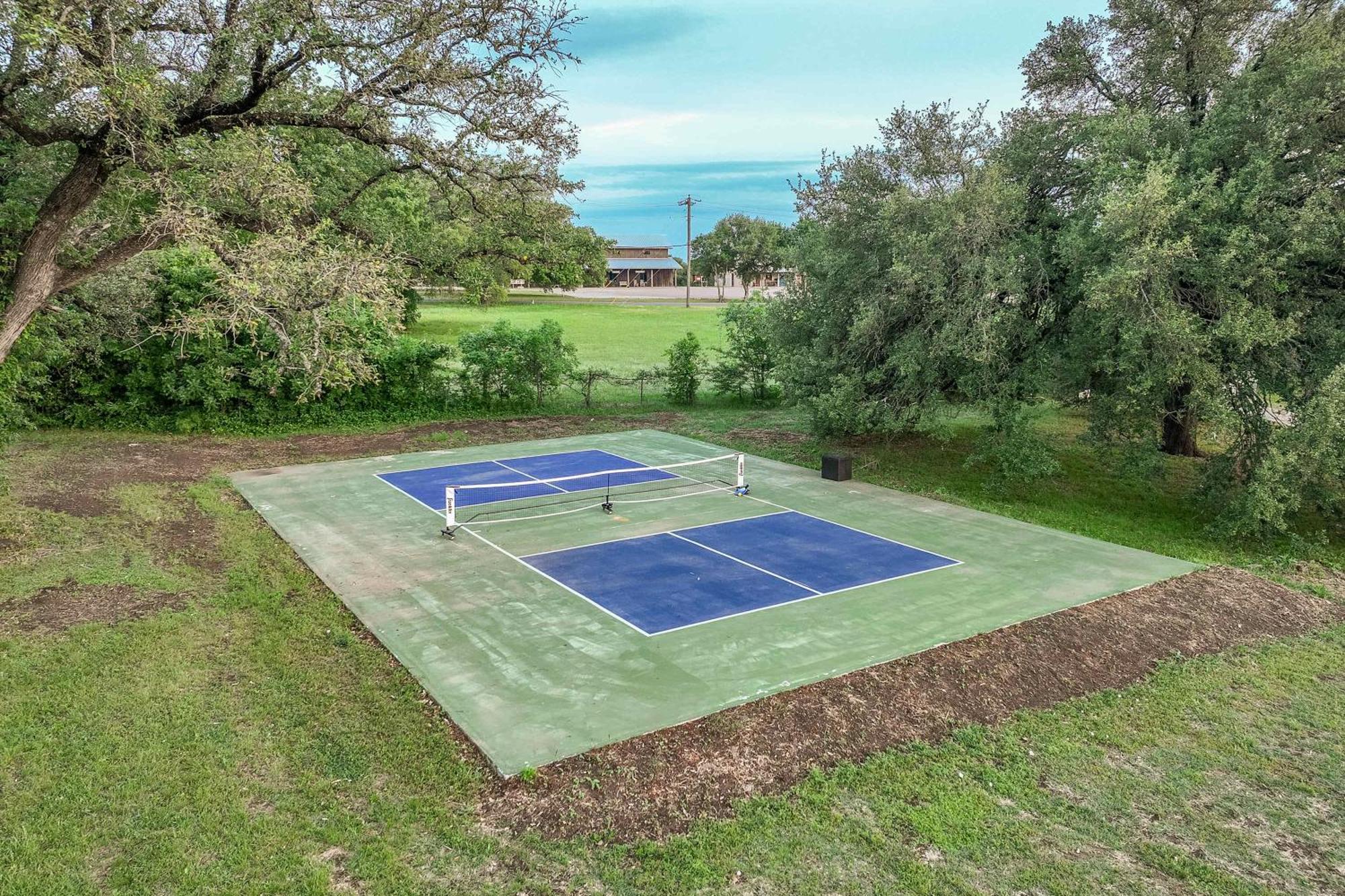 Container Home With Rooftop Views And Pickleball-Pecan Grove Bellmead 外观 照片